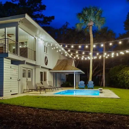 Luxury Beach House - 2Min Walk To Beach - Private Pool - Group & Dog Friendly